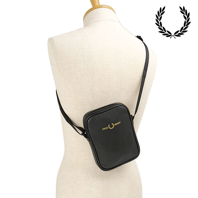 FRED PERRY（フレッドペリー） スコッチグレインレザー サイドバッグ 