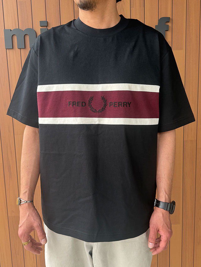 FRED PERRY（フレッドペリー） メンズ エンブロイダードパネルTシャツ
