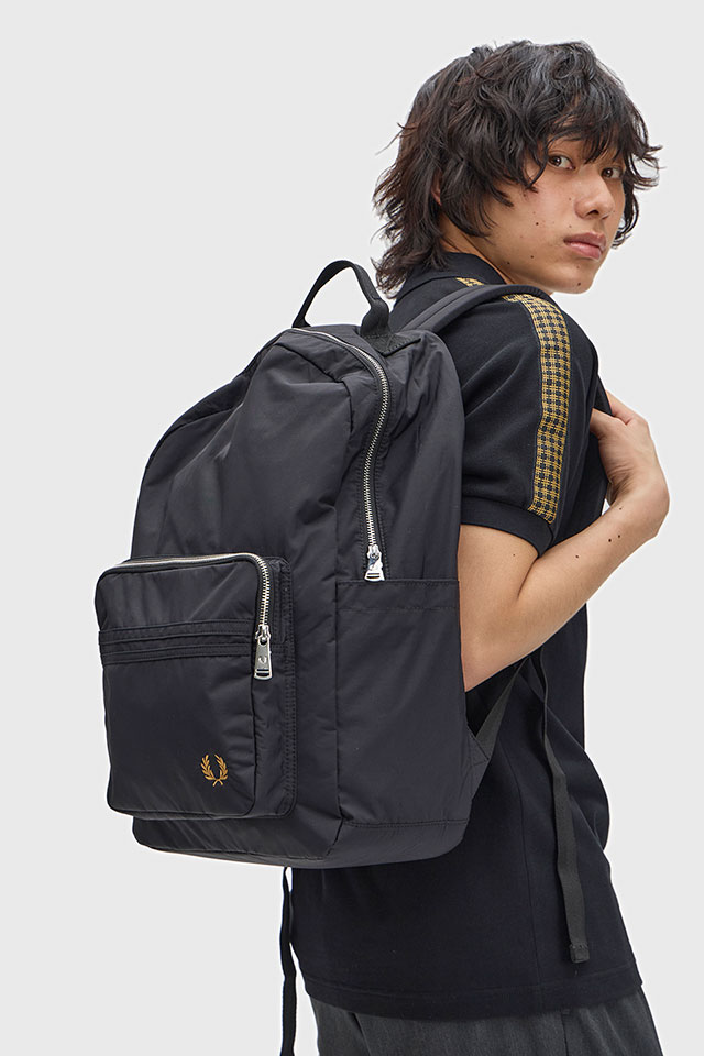 FRED PERRY リュックサック、デイパック｜バッグ｜ファッション 