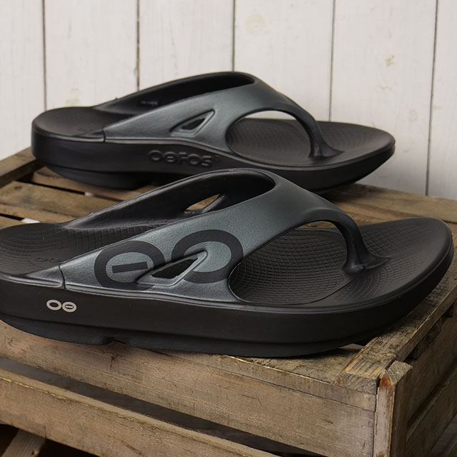 OOFOS OOriginal Sport (メンズサンダル) 価格比較 - 価格.com