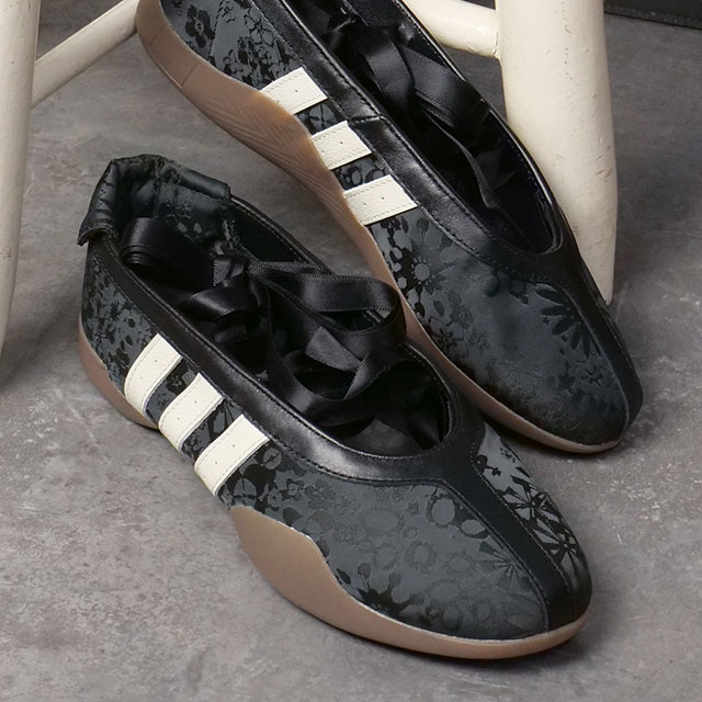 adidas Originals アディダス オリジナルス スニーカー レディース