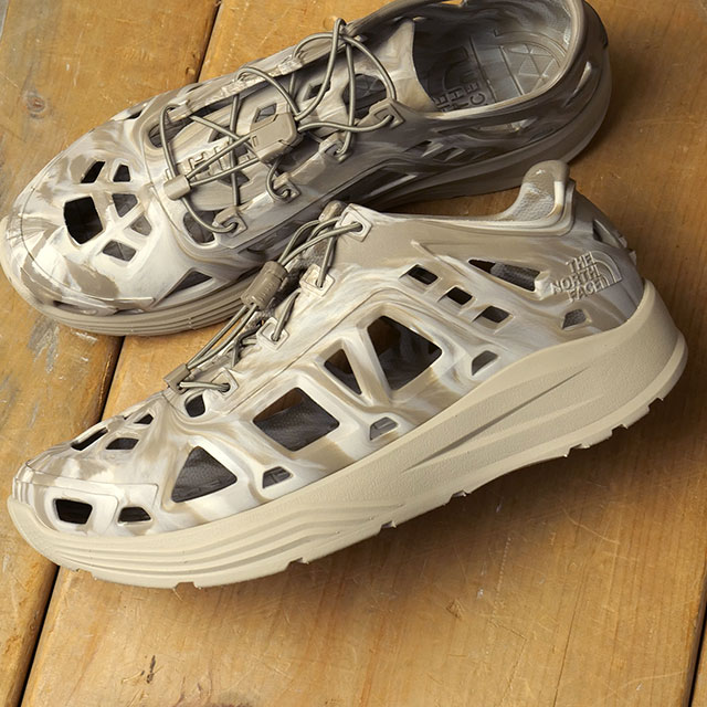 �U�E�m�[�X�E�t�F�C�X THE NORTH FACE �T���_�� ���A�N�e�B�u NF52451-MT SS26 RE-Activ Sneaker �x�[�W���u���E�� �}�b�V�����[���}�[�u�� �^�� ���K�戵�X