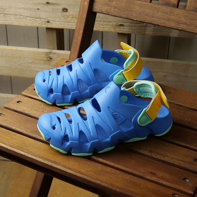 �L�[�� KEEN EVA�T���_�� �L�b�Y �n�C�p�[�G�t�G���e�B�[ 1031993 SS26 Children HYPERFLT �`���h���� �j�̎q�E���̎q �q���C AZURE-BLUE DAFFODIL ���K�戵�X