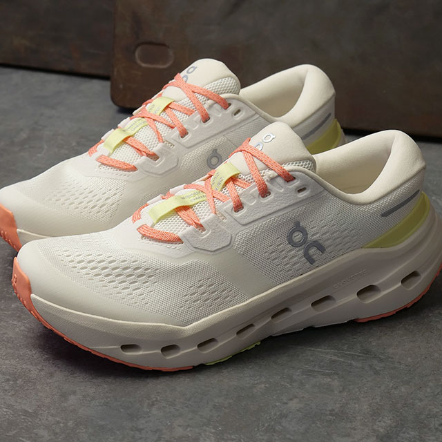 �I�� On �X�j�[�J�[ �E�B�����Y �N���E�h�����i�[ 3 3WG10053387 SS26 Cloudrunner 3 ���f�B�[�X �y�� �I�t�B�X �W�� �A�[�o�� �z���C�g Ivory Dew ���K�戵�X
