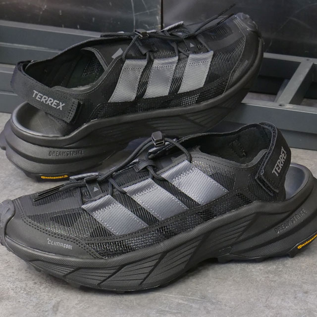 �A�f�B�_�X �e���b�N�X adidas TERREX �e���b�N�X �t���[�n�C�J�[ SL �V�����_�� [KK5038 FW26SPOT] TERREX FREEHIKER SL SHANDAL �R�A�u���b�N ���K�戵�X
