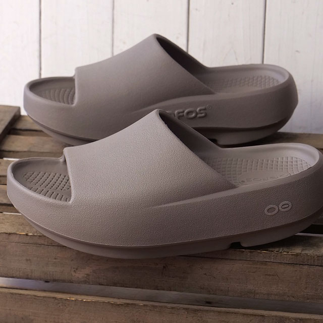 6�����ۏ� �E�[�t�H�X OOFOS �E�[�A�[ �v���X 2001110212262 OOahh+ �����Y ���f�B�[�X ���J�o���[�T���_�� �X���C�h ���� Driftwood ���K�戵�X