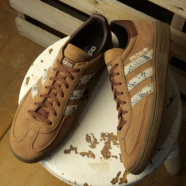 adidas Originals 限定モデル アディダス オリジナルス スニーカー