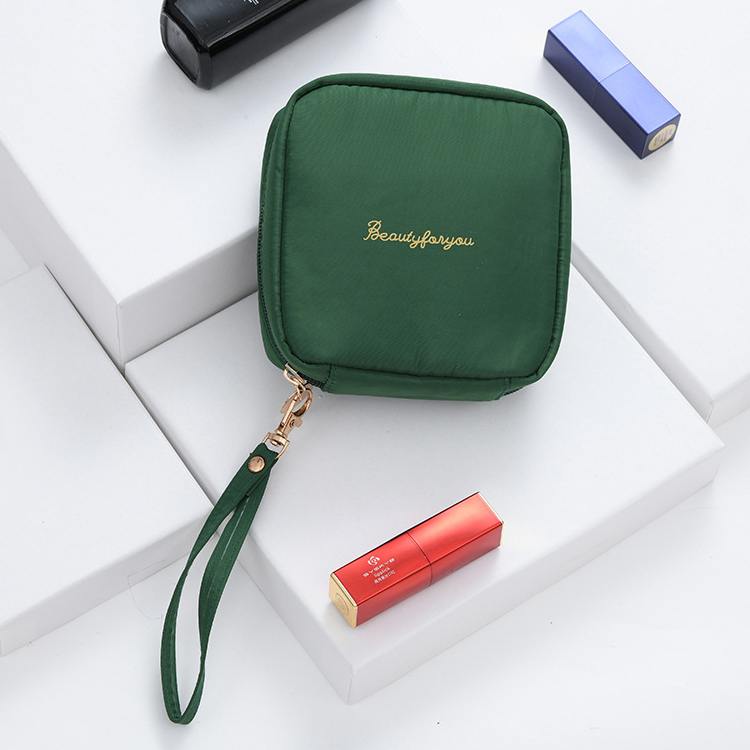 スクエアポーチ ポーチ 小物入れ メイクポーチミニティッシュ 生理用