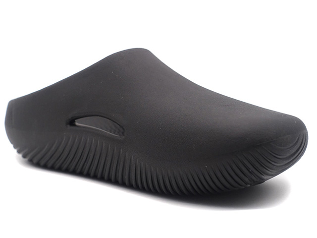 crocs　MELLOW RECOVERY CLOG　BLACK (208493-001)｜mita-sneakers｜05