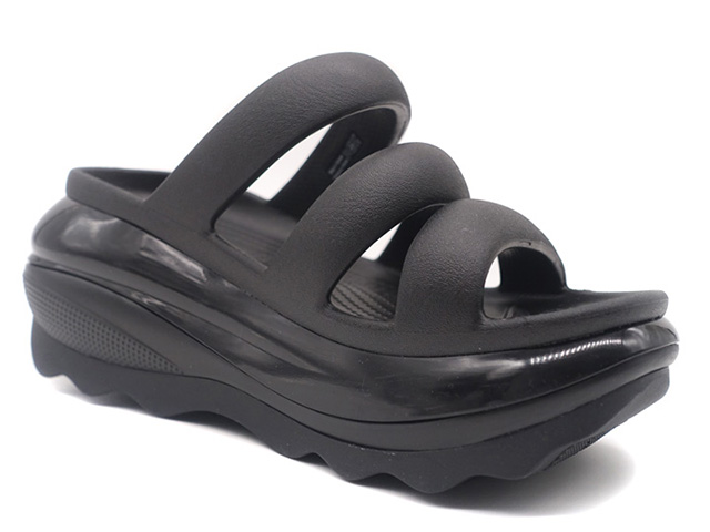 crocs　MEGA CRUSH TRIPLE STRAP　BLACK (209842-001)｜mita-sneakers｜05