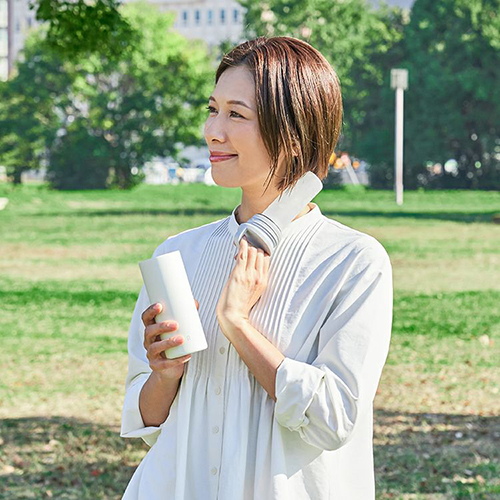 ライフオンプロダクツ Life on Products 氷タオルで瞬時に冷却×長時間キープ ヒヤシーナ ホワイト 冷感タオル 氷のう 熱中症対策 ひんやりグッズ LCACL002-WH |  | 04