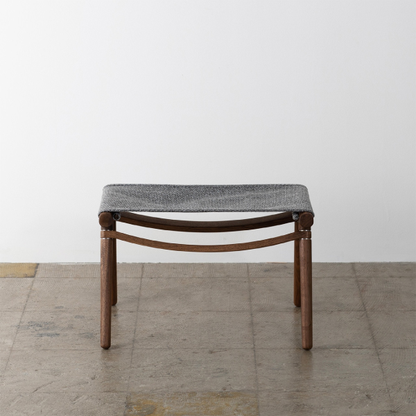 IKIKI（イキキ） サイドスツール ウォルナット ファブリック X4600061