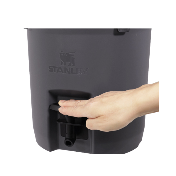 Amazon | スタンレー（STANLEY） ウォータージャグ グリーン 7.5