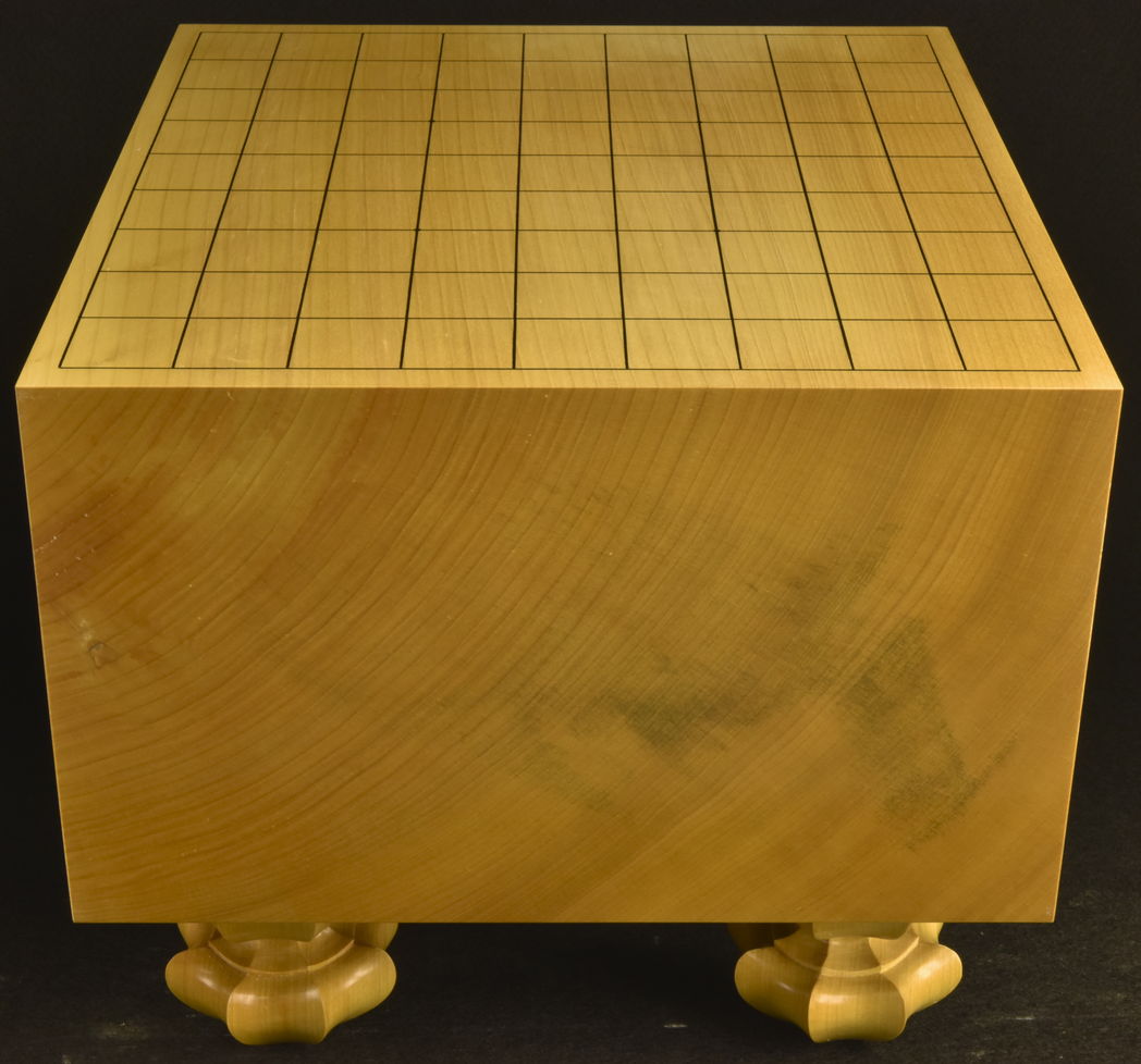 【本格将棋盤　未使用品】本桂　板目　木裏　脚付き　へそあり 本格将棋盤 未使用品】本桂 板目 木裏 脚付き へそあり