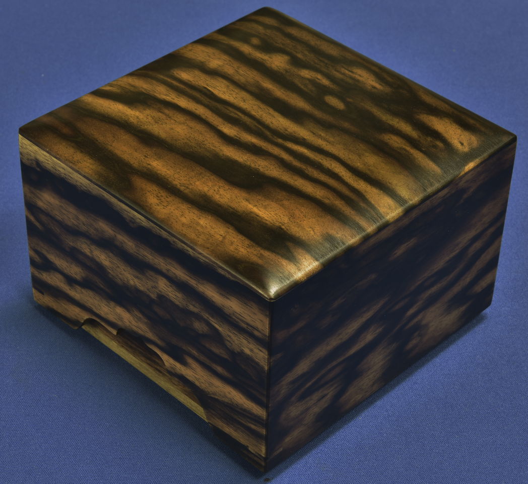 駒箱 黒柿　極上