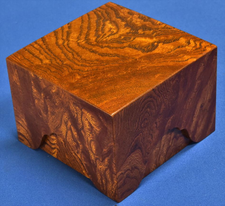 駒箱　欅杢　摺漆　吉田宏介作