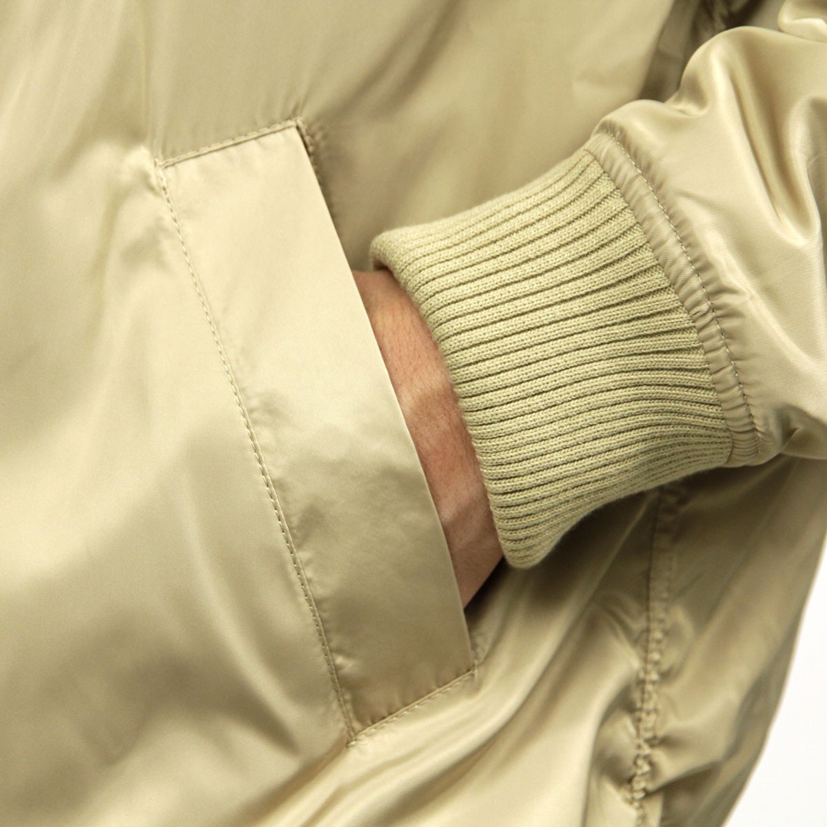 20%OFFクーポンセール 【利用期間 12/28 0:00〜12/29 23:59】 キス