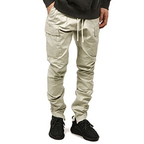 FEAR OF GOD（フィアオブゴッド） fog essentials ショートパンツ