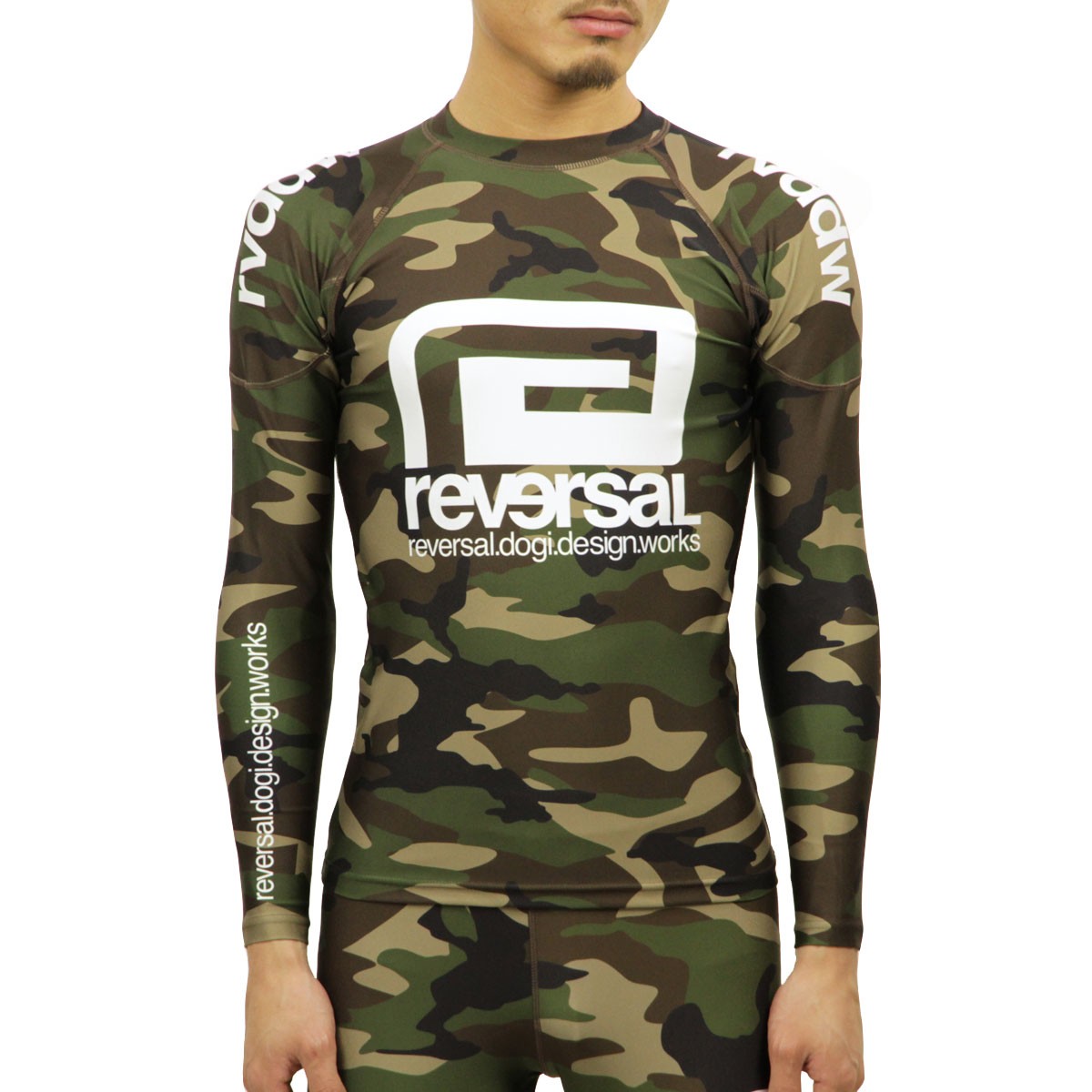 リバーサル REVERSAL 正規販売店 メンズ BIG MARKプリント 長袖ラッシュガード BASIC rvddw LONG RASH GUARD rvbs017 父の日 プレゼント ラッピング｜mixon｜04