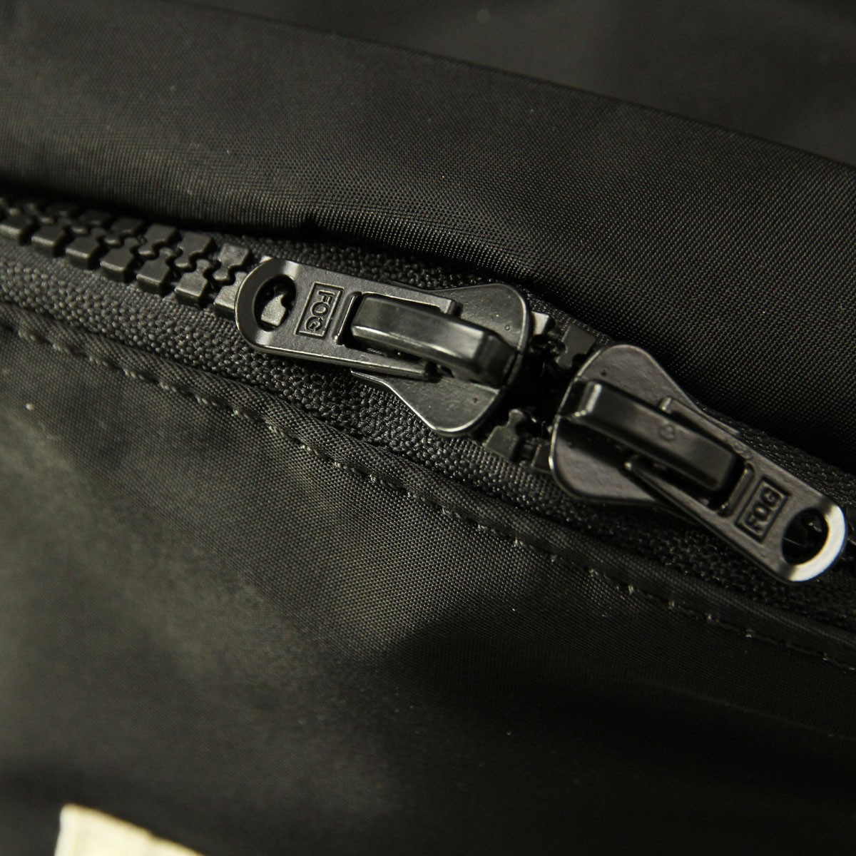 FEAR OF GOD（フィアオブゴッド） fog essentials バッグ メンズ 正規