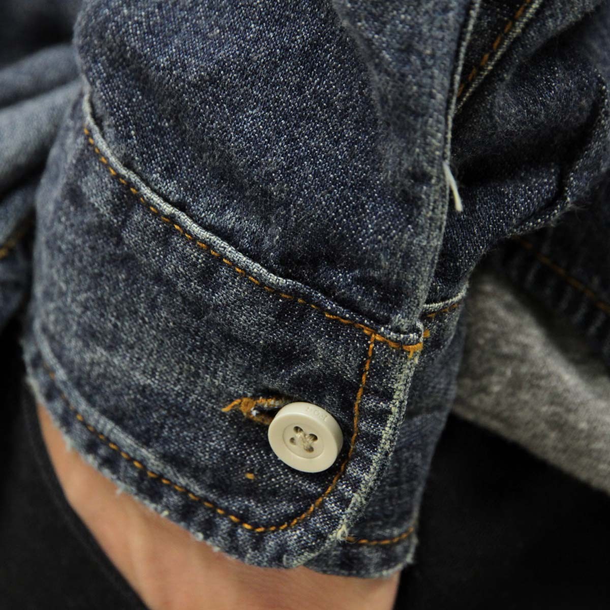 FEAR OF GOD（フィアオブゴッド） fog essentials シャツ メンズ 正規 