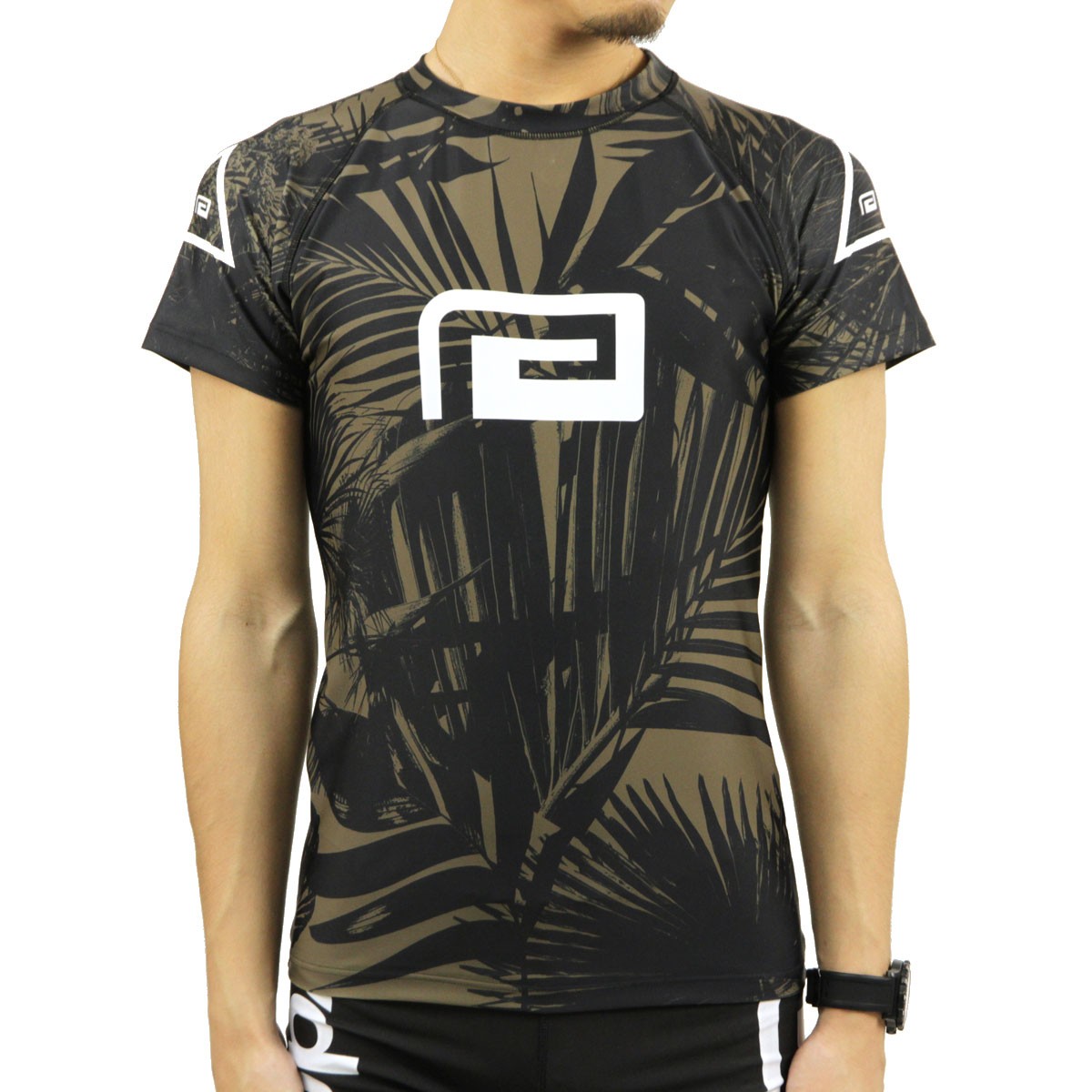 【新品・未使用】REVERSAL(rvddw)Tシャツ 半袖 ラッシュガード reversal セール開催中 リバーサル Tシャツ 半袖 ラッシュガード