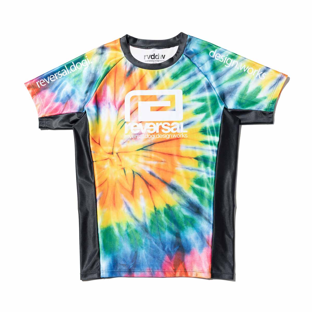 予約商品 4月頃入荷予定 リバーサル メンズ ラッシュガード 正規販売店 REVERSAL 半袖 クルーネック 総柄 Tシャツ BOKH SHORT RASH GUARD BOKH ﾌﾞﾌ2 rv26ss604 B2 reversal（リバーサル） メンズ ラッシュガード 正規販売店 タイダイ