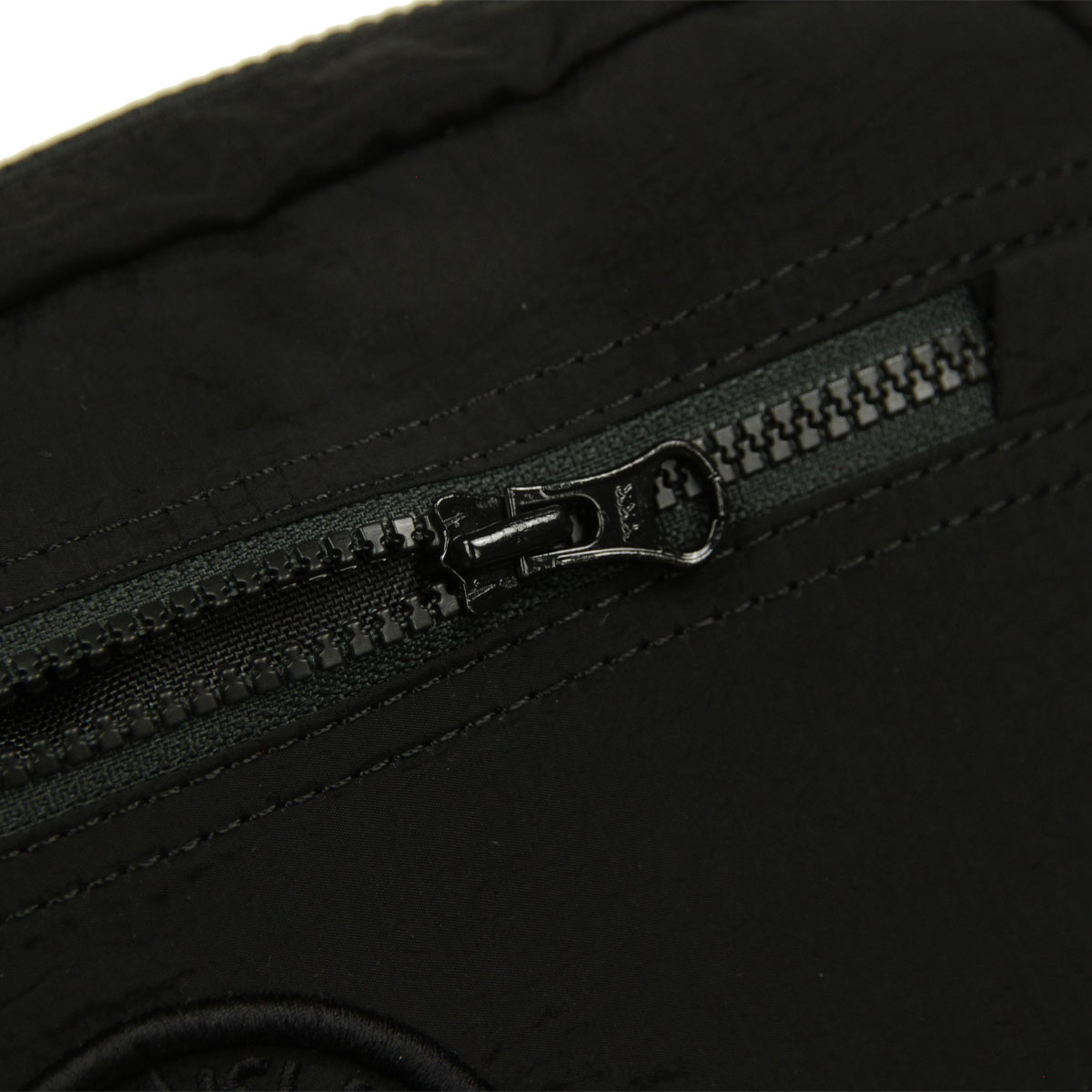 STONE ISLAND（ストーン アイランド） メンズ レディース ショルダー