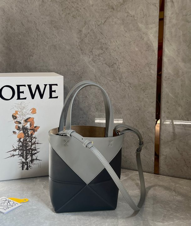 大人気 LOEWE ロエベ loewe パズルフォルド トート ミニ 