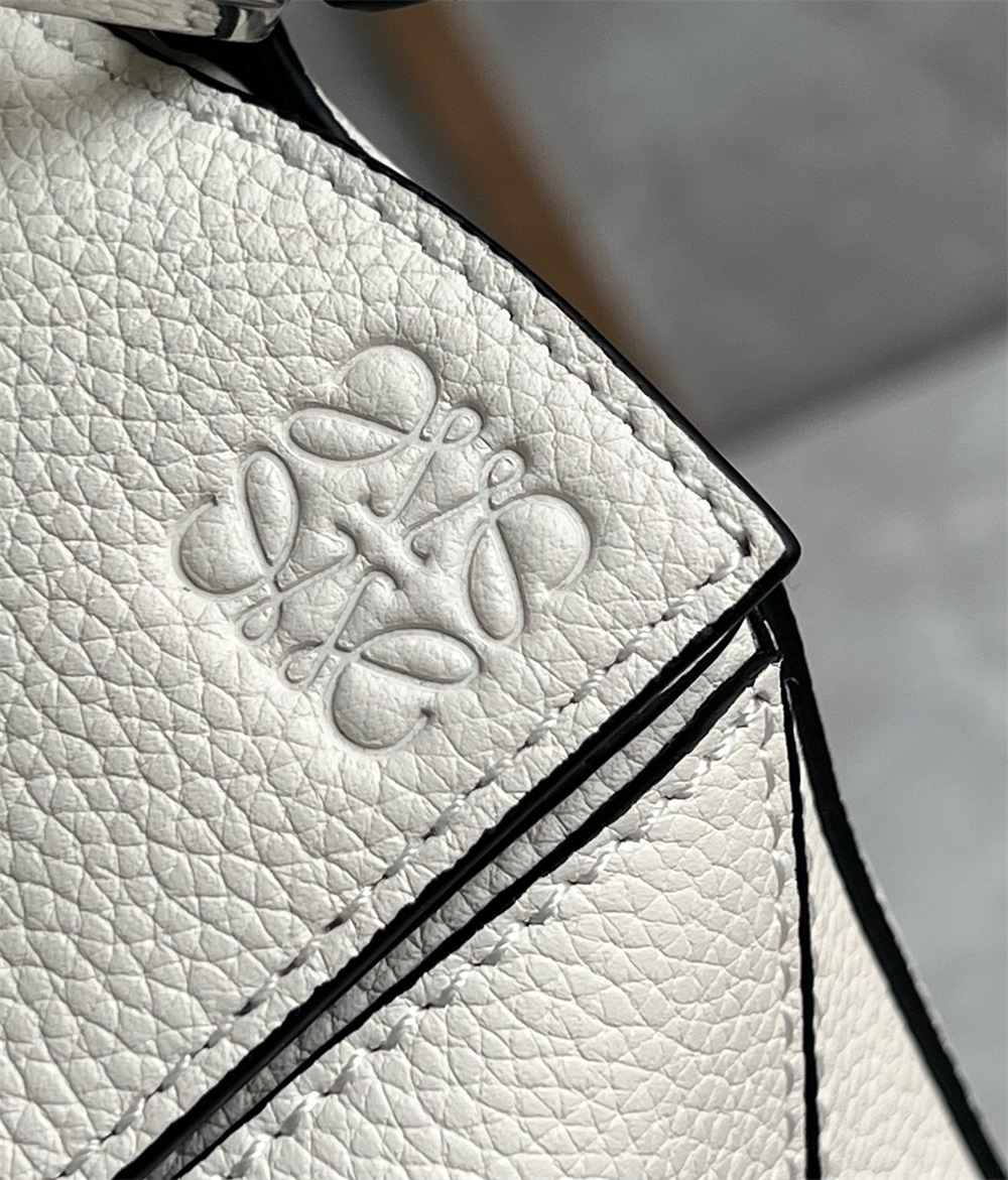 ロエベ レザー 2way バッグ LOEWE ロエベ バルセロナ レザー 2WAYバッグ