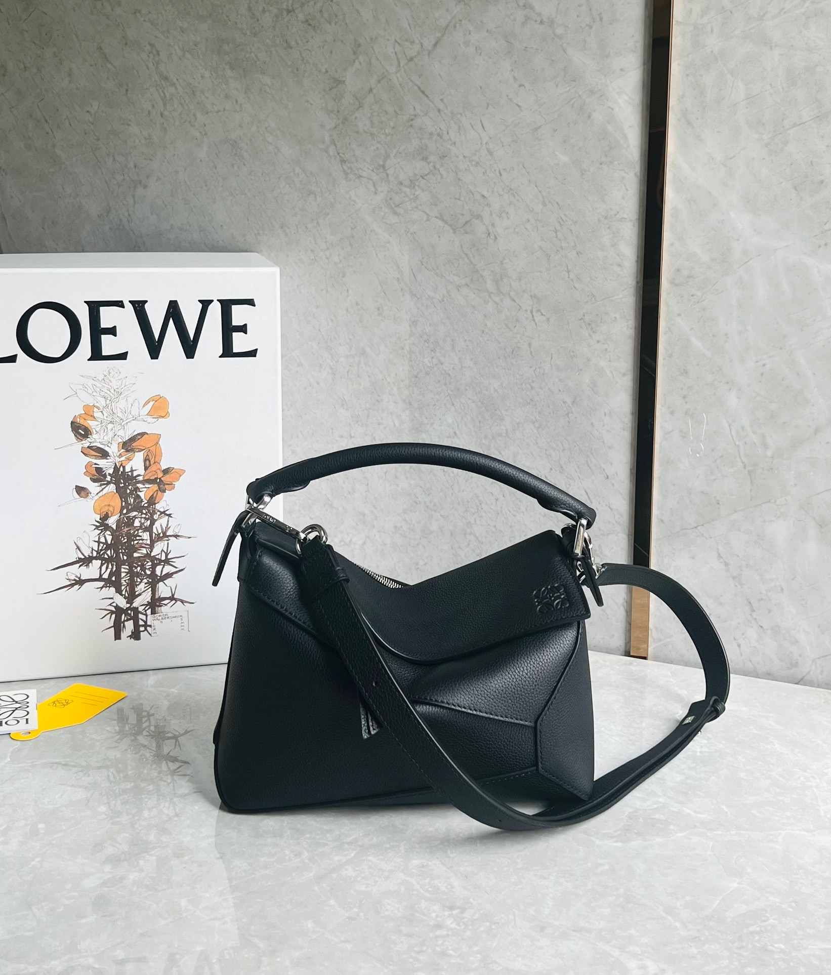 LOEWE ロエベ loewe レザー ショルダーバッグ トートバッグ 2WAY