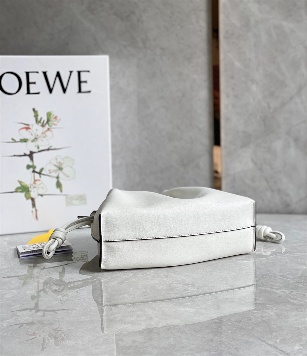 新作☆【LOEWE】フラメンコクラッチ バッグ ミニ ライトペアー l94.jpg