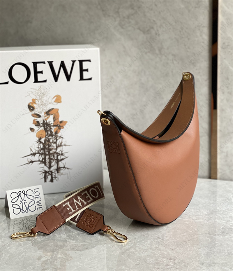 LOEWE ロエベ ホーボーバッグ LUNA ルナ レザー ショルダーバッグ ジャガードロゴ アナグラム 鞄 ショルダー バッグ レディース 送料無料  2022新作 新品 バッグ : miyukigahara-l10 : 御幸ケ原ストア - 通販 - Yahoo!ショッピング