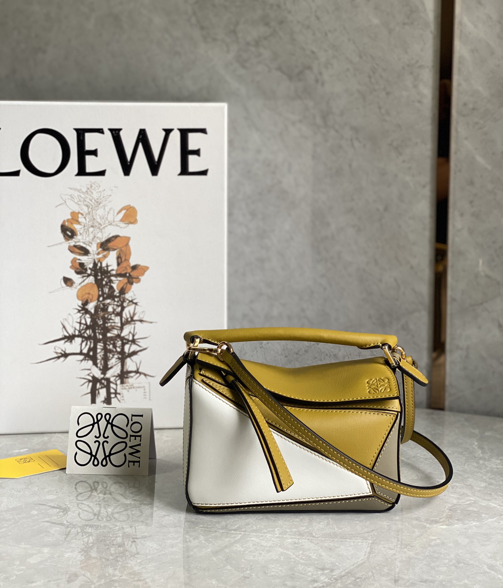 LOEWE ロエベ loewe レザー ショルダーバッグ トートバッグ 2WAY 