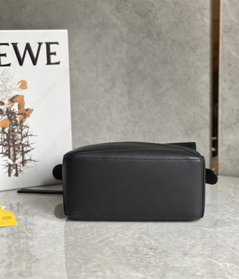 LOEWE ロエベ loewe レザー ショルダーバッグ トートバッグ 2WAY