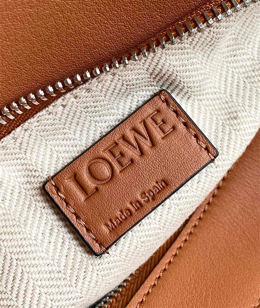 LOEWE ロエベ ボディバッグ メンズ loewe PUZZLE SMALL BUMBAG