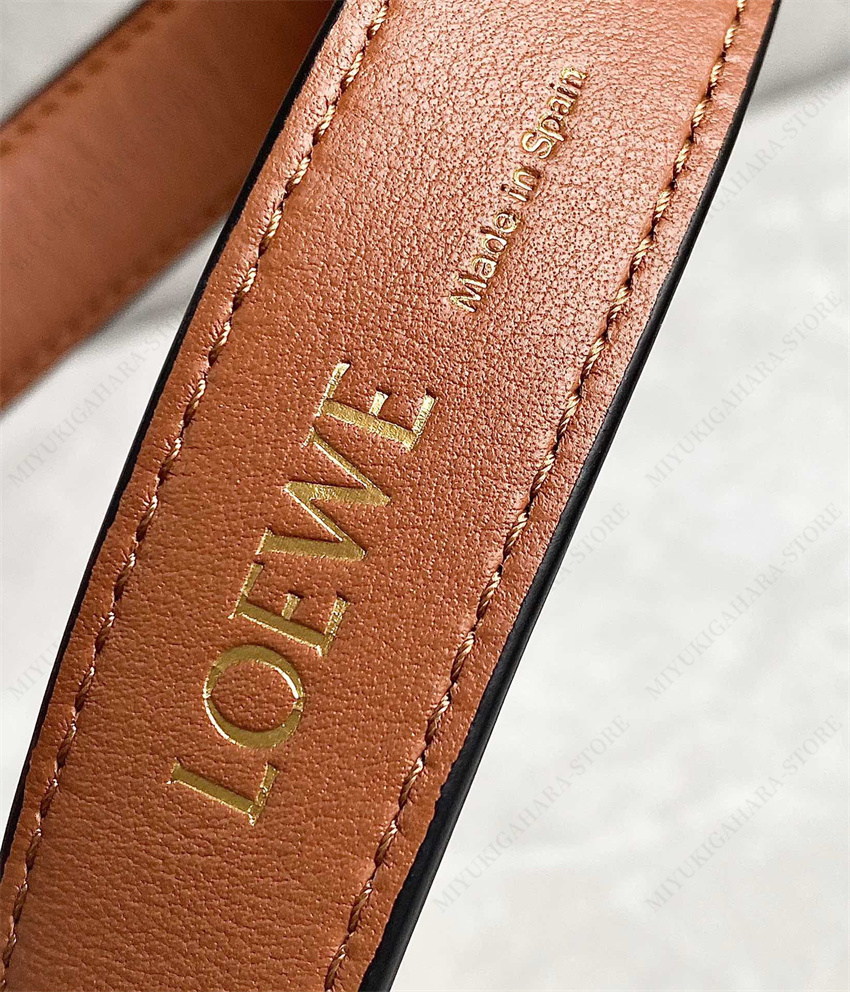 LOEWE ロエベ loewe レザー ハンドバッグ キュービィバッグ アナグラム