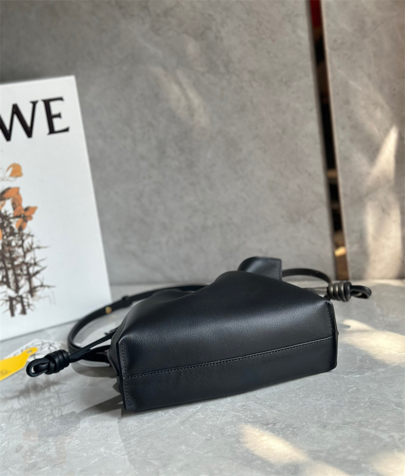 LOEWE ロエベ フラメンコクラッチ ミニ (ナパカーフ) Flamenco LOEWE ロエベ フラメンコクラッチ ミニ (ナパカーフ) Flamenco