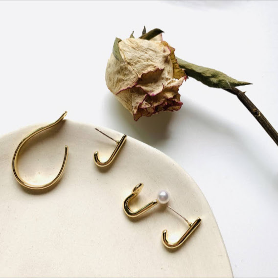 ピアス セット 大きめ 大きい 大ぶり ゴールド ゴールドピアス アシンメトリー アシンメトリーピアス おしゃれ 韓国 アクセサリー ギフト ギフト |  | 02