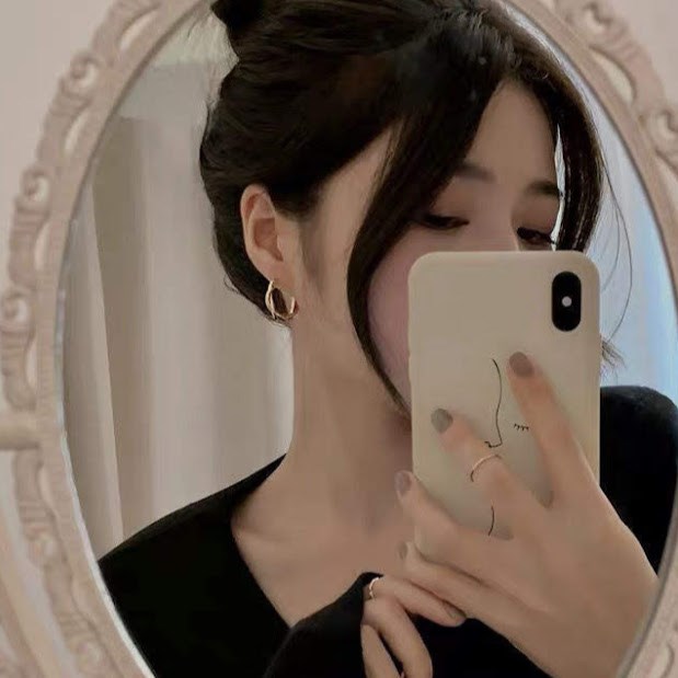 ピアス フープ 大きめ メンズ レディース アレルギー対応 ねじり おしゃれ 大ぶり 芸能人 フープピアス ゴールド シルバー 韓国 ギフト シンプル |  | 10