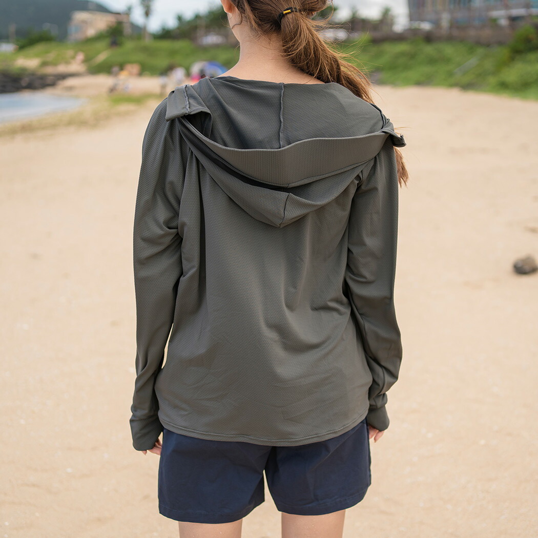 ラッシュガード