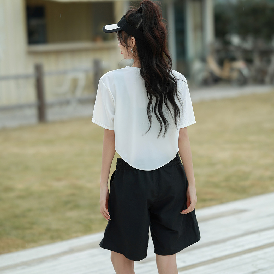 ラッシュガード