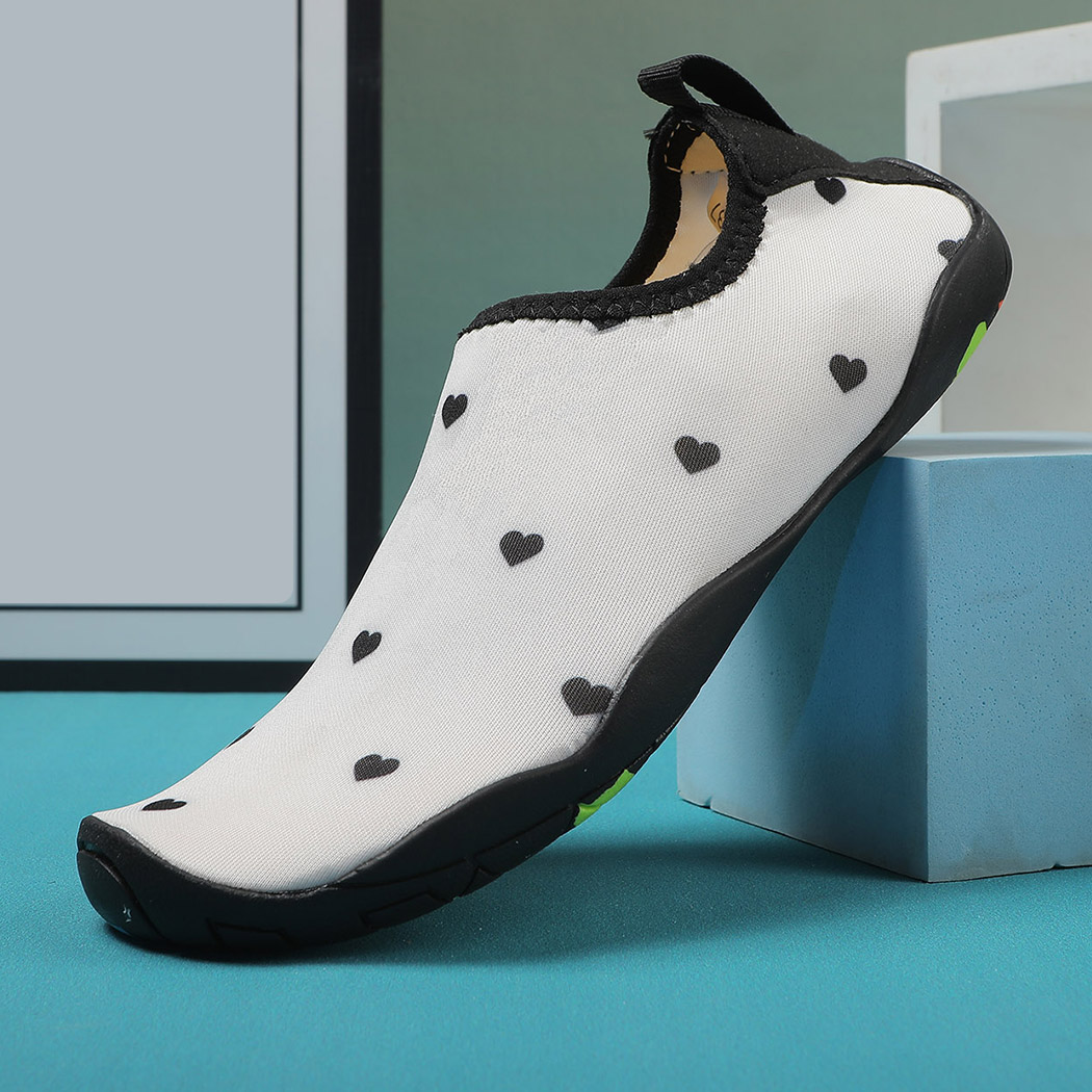 マリンシューズ