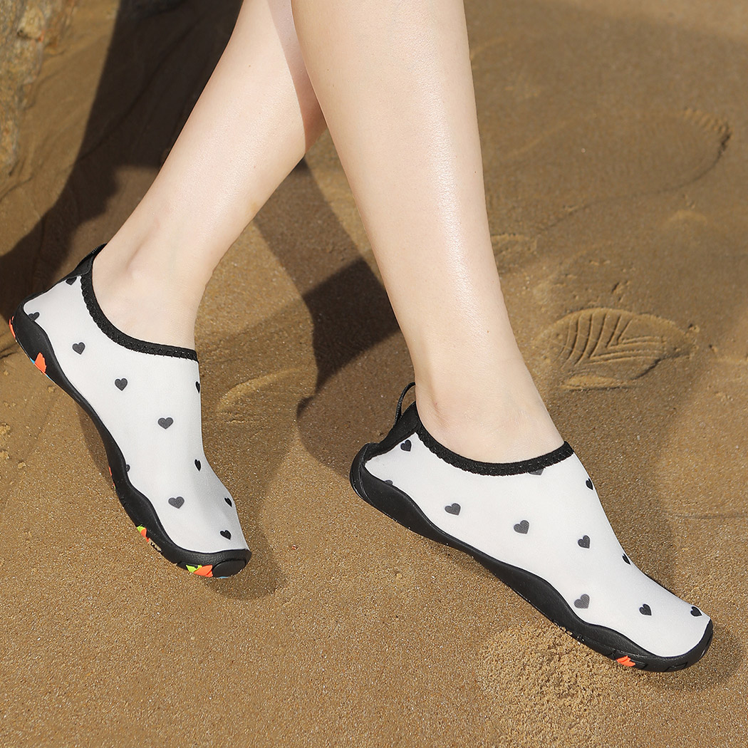 マリンシューズ