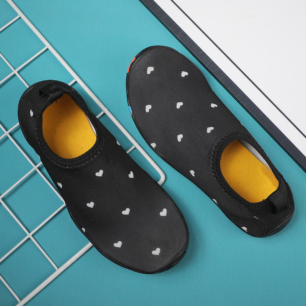 マリンシューズ