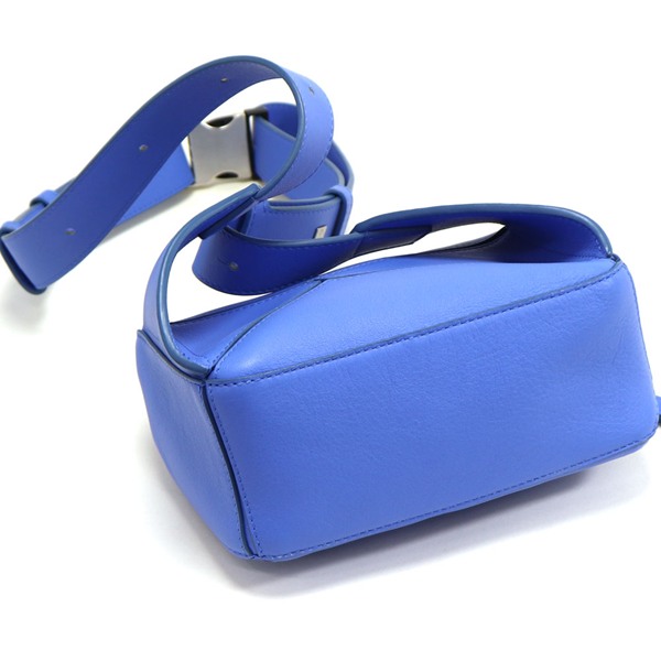 LOEWE（ロエベ） ボディバッグ メンズ レディース ショルダーバッグ