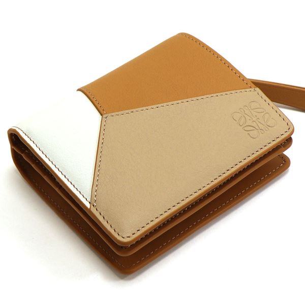ロエベ LOEWE 折り財布 美品 LOEWE（ロエベ） 二つ折り財布 レディース LOEWE Wallet コンパクト