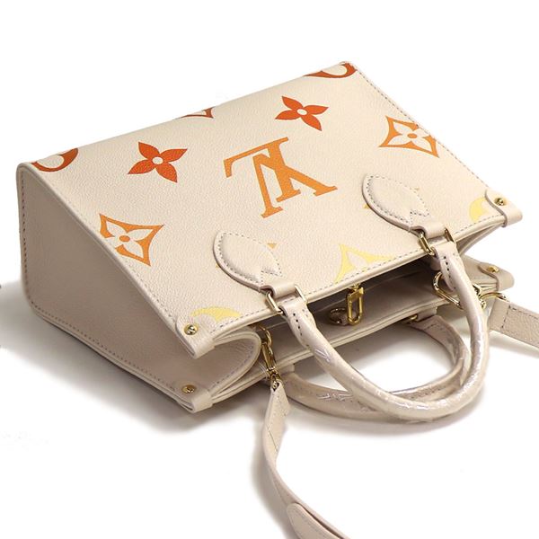 【24SS/すぐ届く/2wayで使える】Louis Vuitton ショルダーバッグ 在庫1点☆すぐ届く LOUIS VUITTON ショルダーバッグ (Louis