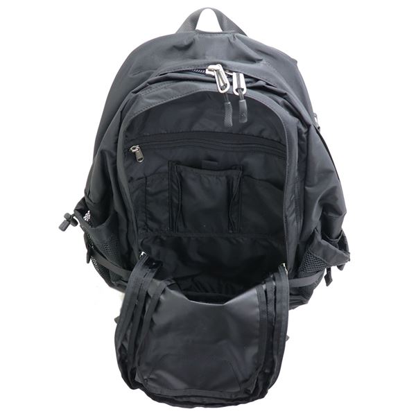 THE NORTH FACE ブラック　リュック THE NORTH FACE - THE NORTH FACE ブラックバックパック❣️の