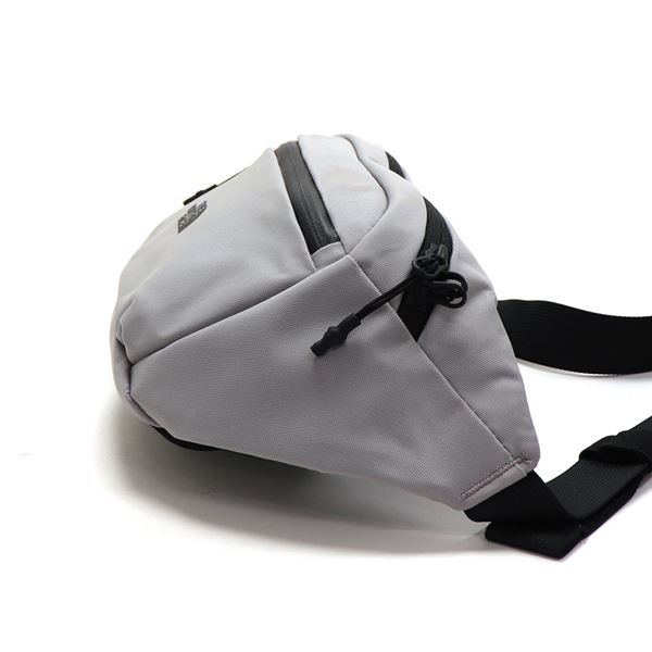 ノースフェイス ミモザ　ボディバッグ THE NORTH FACE（ザ ノースフェイス） ザ ノースフェイス ボディバッグ